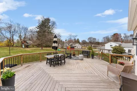 107 Lakeview Dr, Exton, PA 19341 photo 28