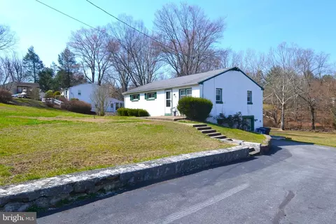 744 Corner Ketch Rd, Downingtown, PA 19335