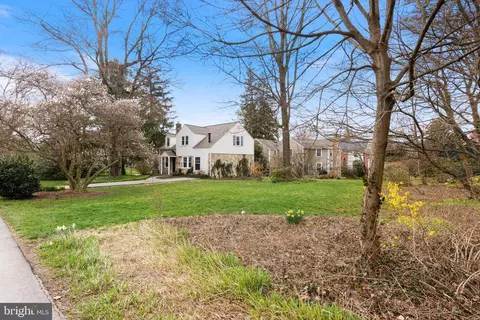 Exterior - 228 Dorset Rd, Devon, PA 19333 photo 3 of 4