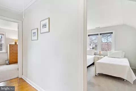 Entry Way - 228 Dorset Rd, Devon, PA 19333 photo 6 of 7