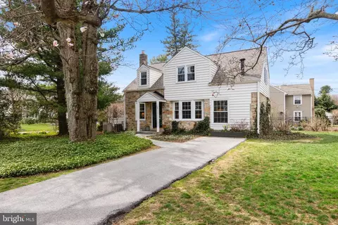 228 Dorset Rd, Devon, PA 19333