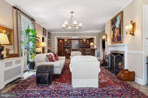 Living - 35 Deepdale Rd, Wayne, PA 19087 photo 5 of 9