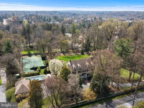 View/Area - 35 Deepdale Rd, Wayne, PA 19087 photo 2 of 11