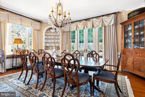 Dining - 35 Deepdale Rd, Wayne, PA 19087 photo 2 of 4