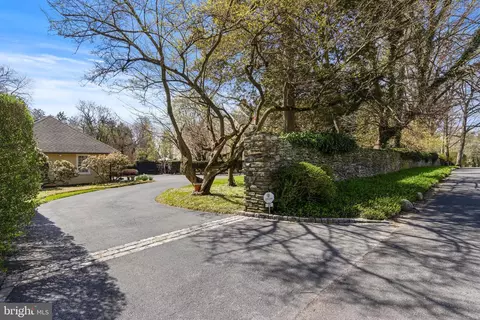 Exterior - 35 Deepdale Rd, Wayne, PA 19087 photo 11 of 41