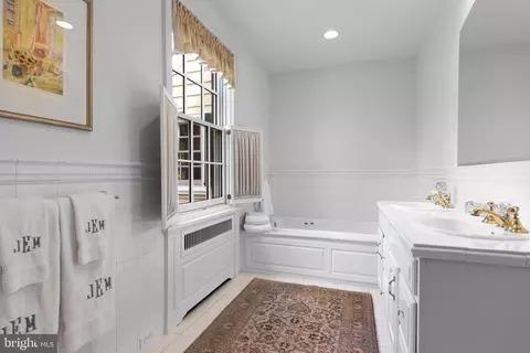 Bath - 35 Deepdale Rd, Wayne, PA 19087 photo 7 of 10