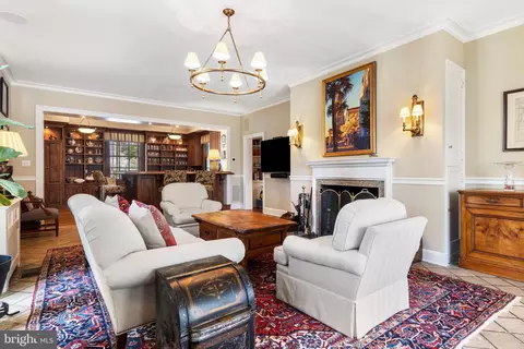Living - 35 Deepdale Rd, Wayne, PA 19087 photo 6 of 9
