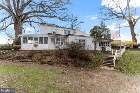 269 Bethel Church Rd, Spring City, PA 19475