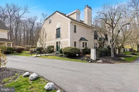 215 Dutts Ml E, West Chester, PA 19382