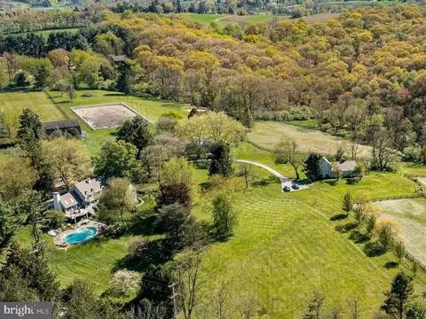 1043 E Glenhall Rd, Kennett Square, PA 19348