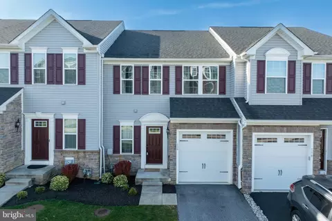 136 Cricket Dr, Malvern, PA 19355