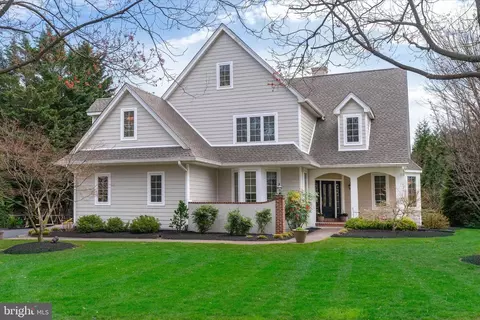 118 Ashford Dr, Chadds Ford, PA 19317
