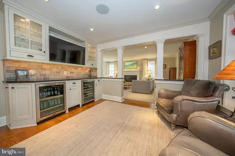 Kitchen - 938 Ivycroft Rd, Wayne, PA 19087 photo 2 of 11