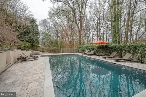 Exterior - 938 Ivycroft Rd, Wayne, PA 19087 photo 11 of 15