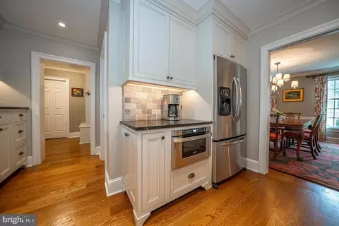 Kitchen - 938 Ivycroft Rd, Wayne, PA 19087 photo 6 of 11