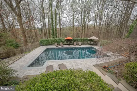 Exterior - 938 Ivycroft Rd, Wayne, PA 19087 photo 14 of 15