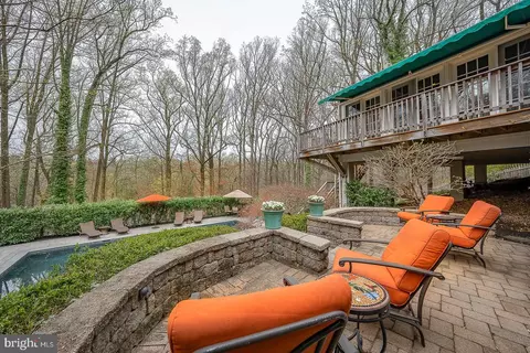 Exterior - 938 Ivycroft Rd, Wayne, PA 19087 photo 10 of 15