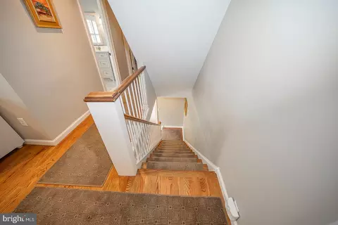 Entry Way - 938 Ivycroft Rd, Wayne, PA 19087 photo 5 of 5