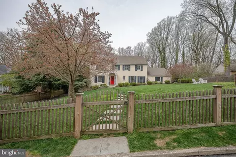 938 Ivycroft Rd, Wayne, PA 19087