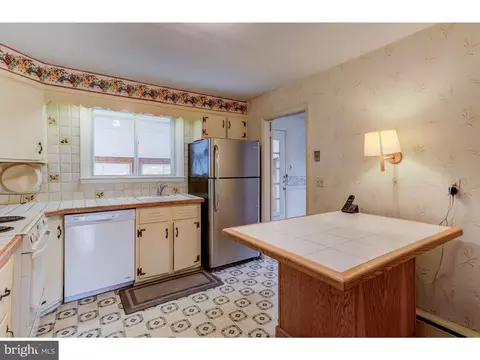 Kitchen - 632 Wallace Dr, Wayne, PA 19087 photo 1 of 3