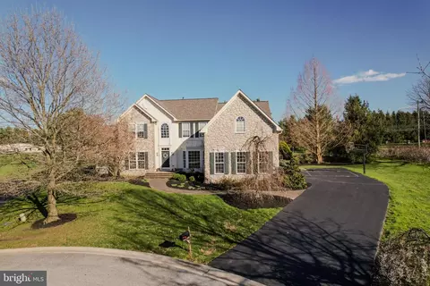 319 Winchester Ln, West Grove, PA 19390