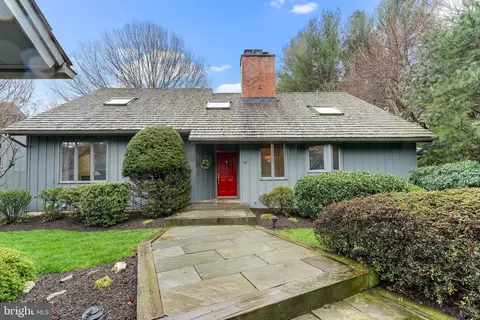 48 Clifton Dr, Kennett Square, PA 19348