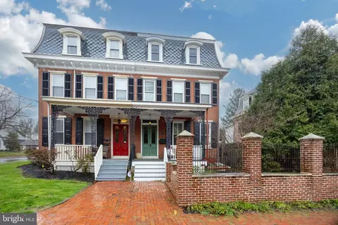 419 N Walnut St, West Chester, PA 19380
