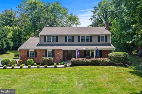 20 Flintshire Rd, Malvern, PA 19355