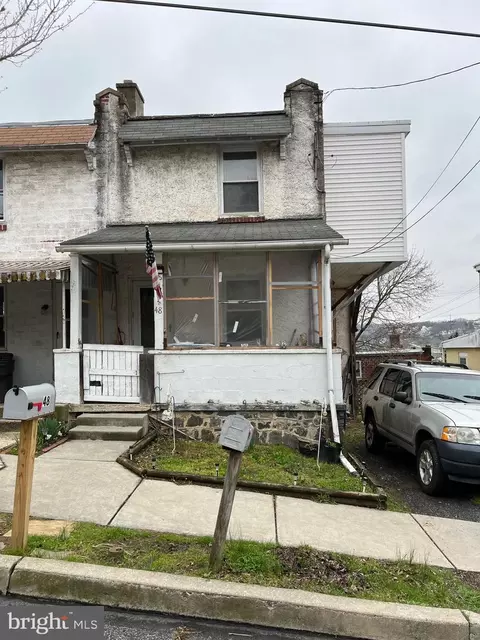 48 Wood St, Coatesville, PA 19320