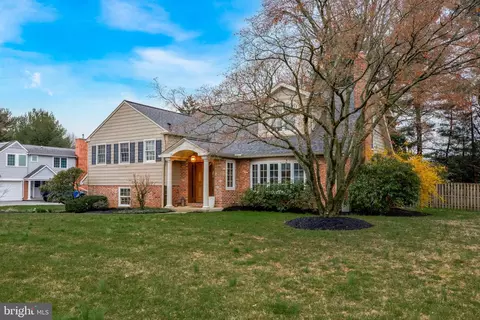 Exterior - 1160 Thomas Rd, Wayne, PA 19087 photo 2 of 7