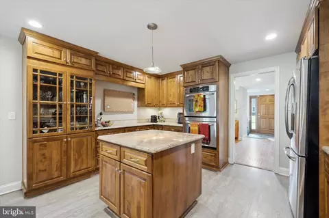 Kitchen - 1160 Thomas Rd, Wayne, PA 19087 photo 2 of 2