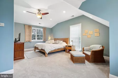 Bedroom - 1160 Thomas Rd, Wayne, PA 19087 photo 1 of 7