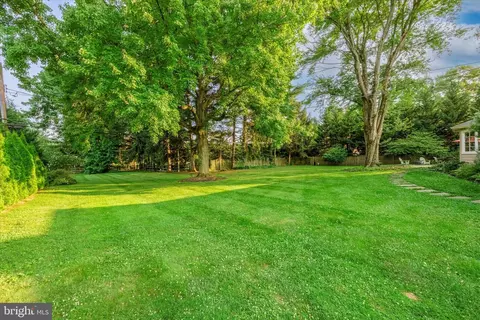 Exterior - 1160 Thomas Rd, Wayne, PA 19087 photo 7 of 7