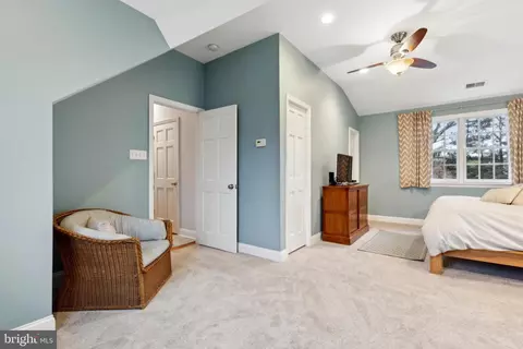 Bedroom - 1160 Thomas Rd, Wayne, PA 19087 photo 4 of 7