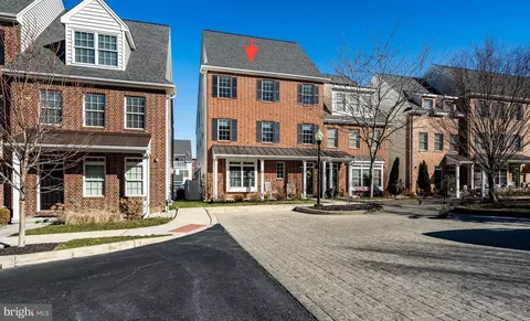 625 Magnolia Ct, Kennett Square, PA 19348