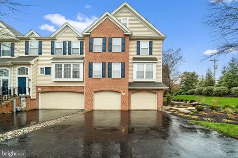 200 Cherry Ln, Kennett Square, PA 19348