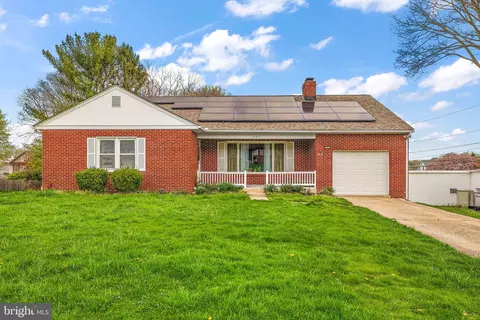 101 W Hillcrest Ave, West Grove, PA 19390