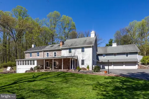 929 Cherry Hill Ln, Pottstown, PA 19465