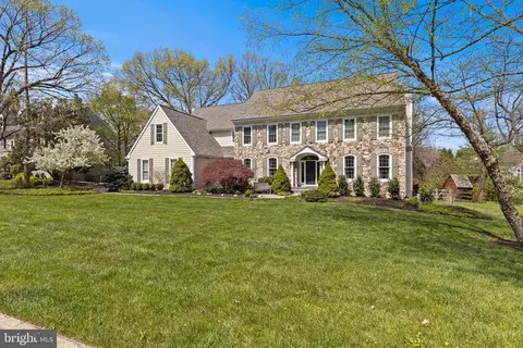 705 Turnbridge Ln, Wayne, PA 19087