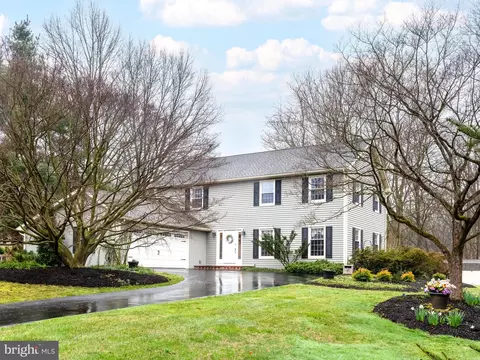 1889 Berue Dr, Coatesville, PA 19320