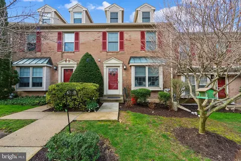 606 Shropshire Dr, West Chester, PA 19382