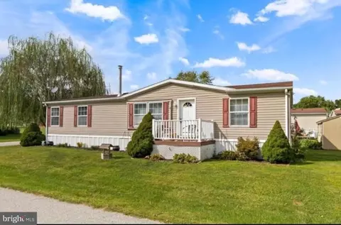 41 Archery Ct, Honey Brook, PA 19344