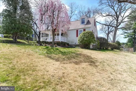Exterior - 4 Longview Rd, Malvern, PA 19355 photo 4 of 10
