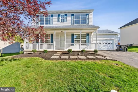 103 Crossing Blvd, East Fallowfield Township, PA 19320