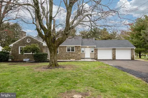 933 Old Wilmington Rd, Coatesville, PA 19320