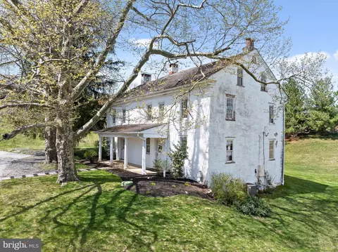 1180 Station Bl, Chester Springs, PA 19425