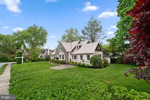 Exterior - 243 Walnut Rd, Strafford, PA 19087 photo 3 of 14
