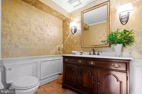 Bath - 243 Walnut Rd, Strafford, PA 19087 photo 1 of 4