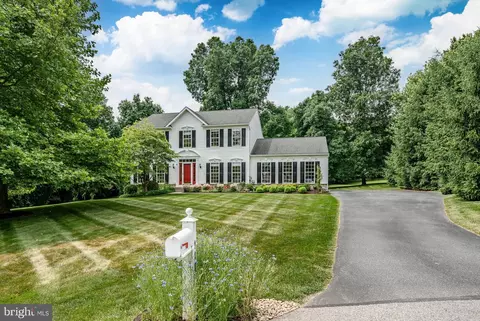 110 Freiberg Dr, Lincoln University, PA 19352