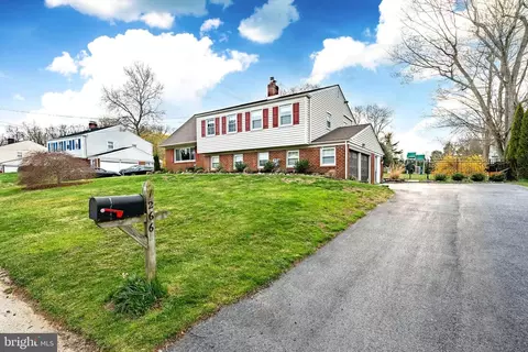 1266 Estate Dr, West Chester, PA 19380